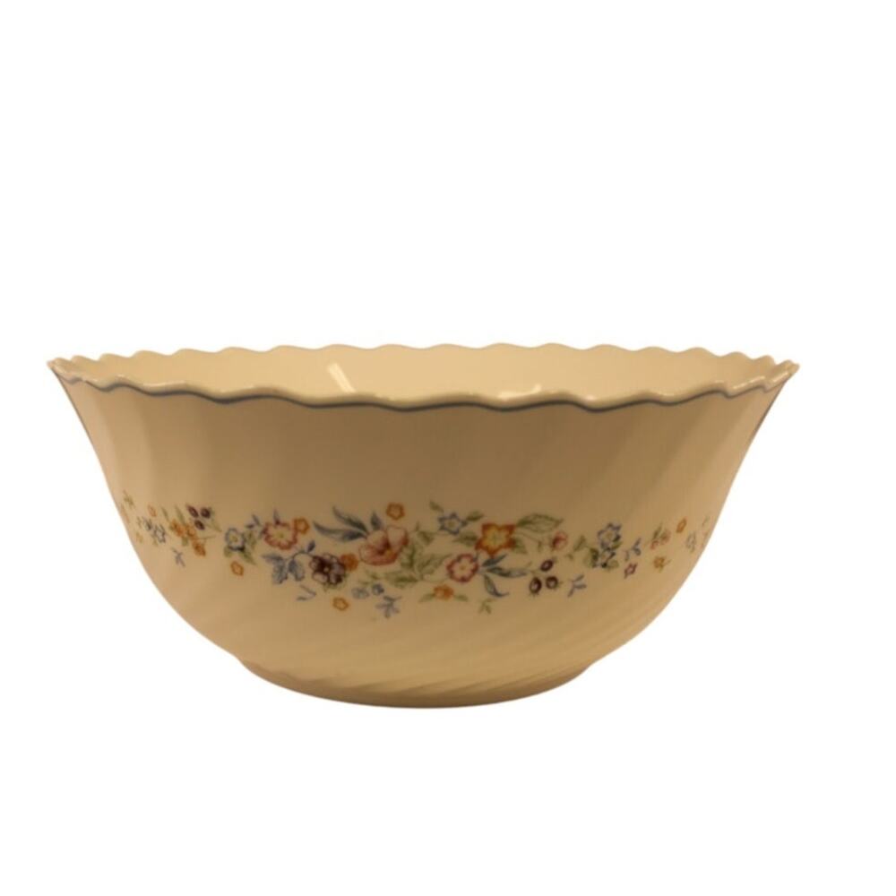 VTG Arcopal Milk Glass Serving Bowl Floral Scalloped Edge Victoria France READ